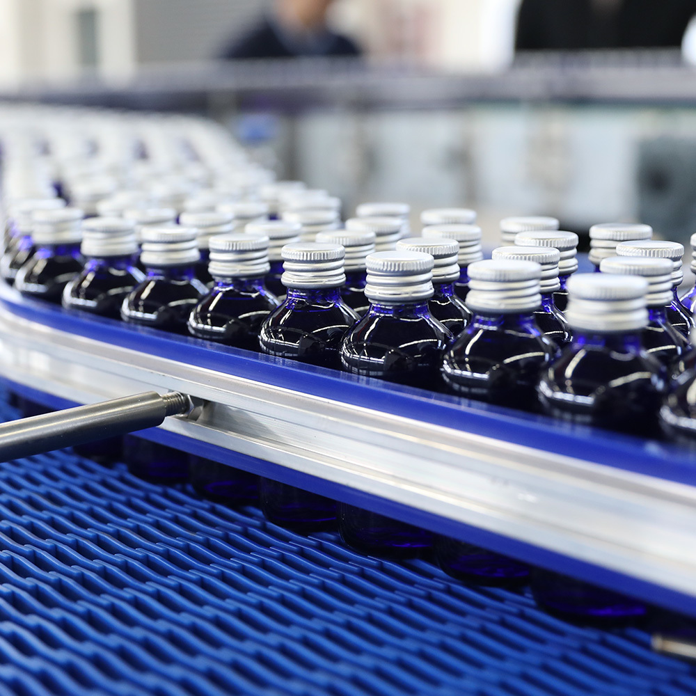 Liquid Filling Machinery Water Bottling Machine Plastic Packaging Material Suitable for Beverage Industry Production Line