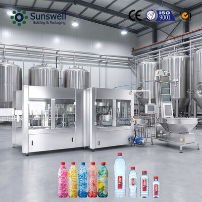 Linea di produzione automatica per l'imbottigliamento di acqua pura da 24000BPH da 500 ml, unità di risciacquo, riempimento e tappatura